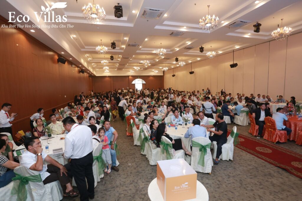 Lễ mở bán thu hút hơn 800 khách hàng tham dự