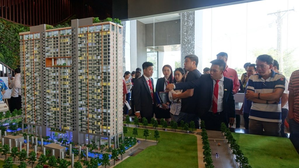 Bất động sản căng thẳng cuộc chiến dòng tiền – Cuộc chơi chỉ dành cho các đại gia