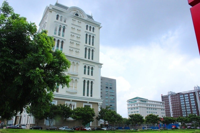 Hiện đang có quá nhiều các dự án cao cấp khiến thị trường bị lệch nguồn cung. Ảnh: Mạnh Cường