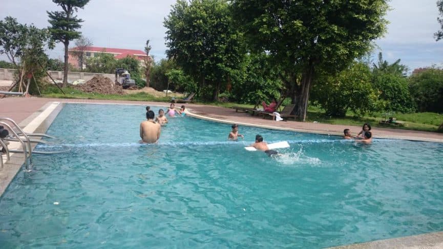 Hồ bơi