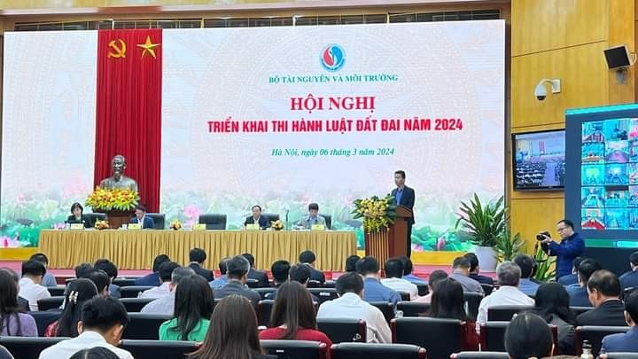 Ảnh: Bộ Tài Nguyên và Môi trường tổ chức Hội nghi triển khai thi hành luật đất đai 2024